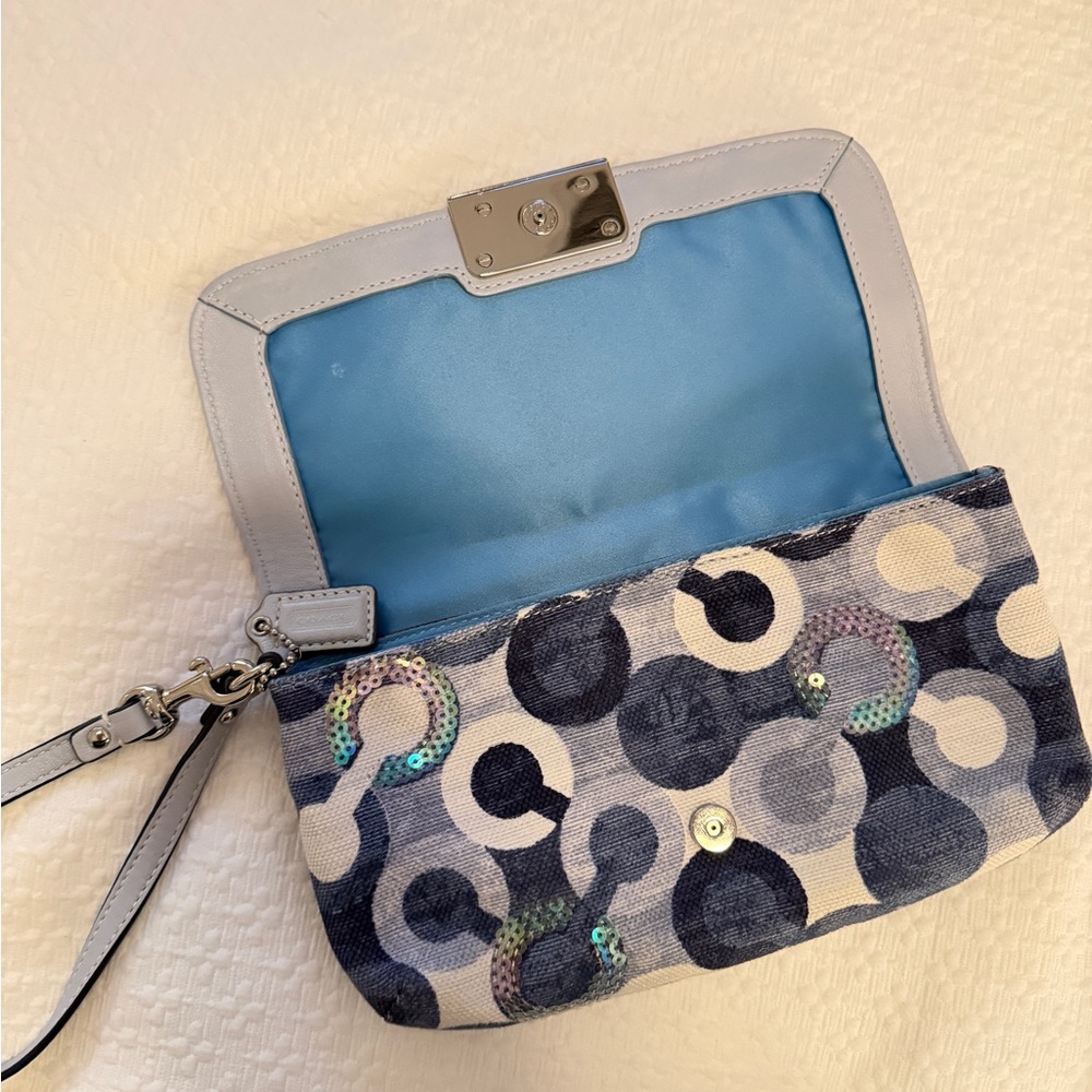 Coach Multicolor Circle Pattern Wristlet - Picture 5 of 10